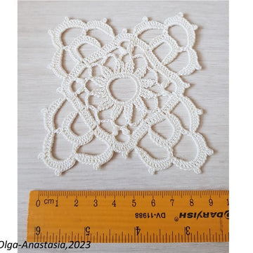 Openwork square 2 variant