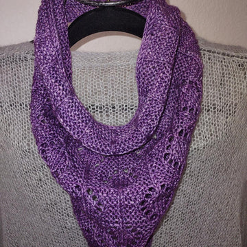 Diamond Kerchief Cowl