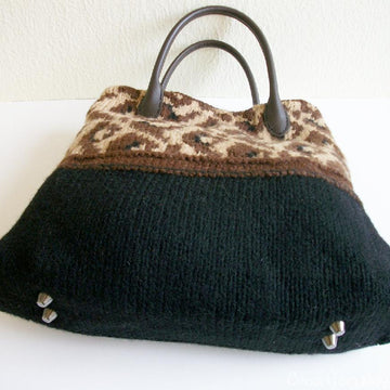 Trendy leopard-print handbag