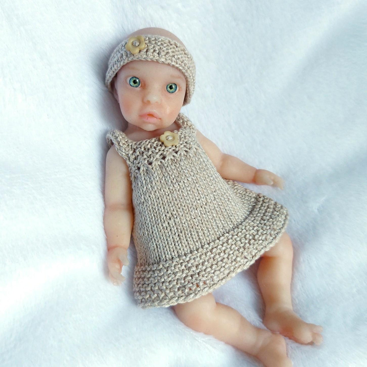 Sleeveless Dress, Bloomers and Headband for 9 Inch Dolls