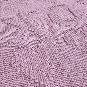 Hearts and hugs blanket