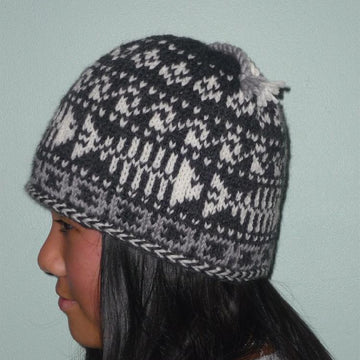 Fishbones Skull Cap