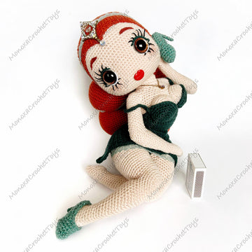 Pin-up redhead doll + Videos