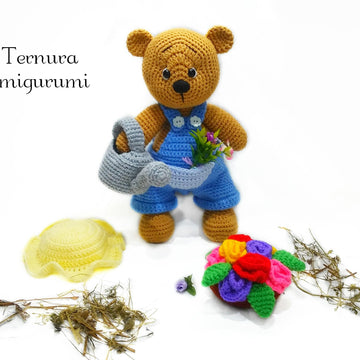 LEO, the gardener bear