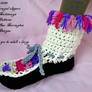 2039- FRINGED slippers