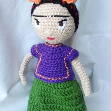 FRIDA KAHLO AMIGURUMI
