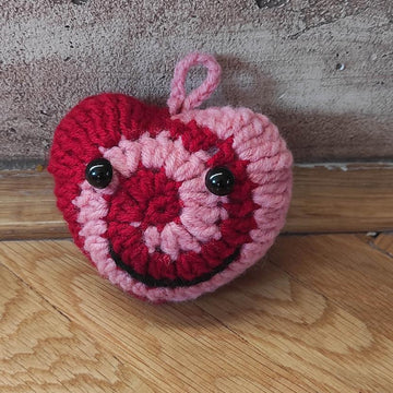 Pendant spiral heart keychain