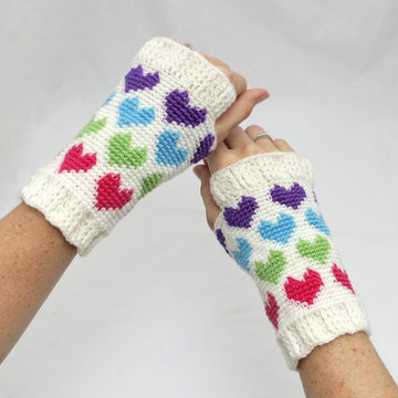 Hearts Abound Mitts