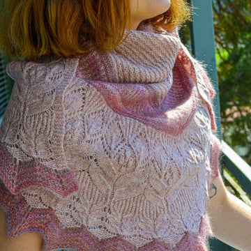 Lirio Shawl