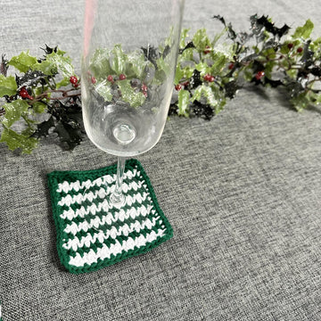 Holly & Berries Placemat & Coaster Set