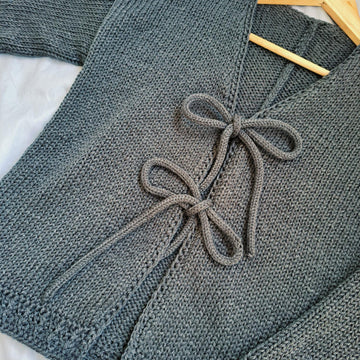 V-neck cardi Sentro pattern