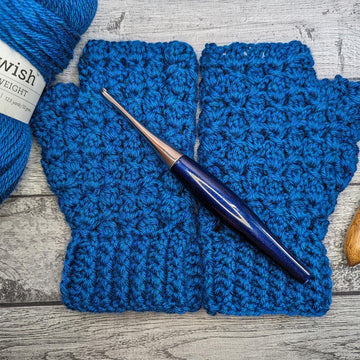 X's and O's Fingerless Gloves