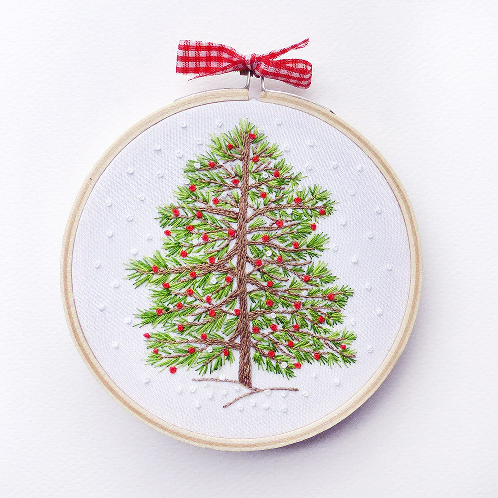 Tamar Christmas Tree Printed Embroidery Kit - 4in