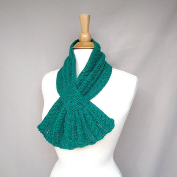 Kelly Keyhole Scarf