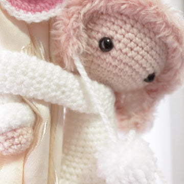 Amigurumi Lamb Girl Curtain TieBackgurumi Lamb Girl Curtain TieBack Pattern