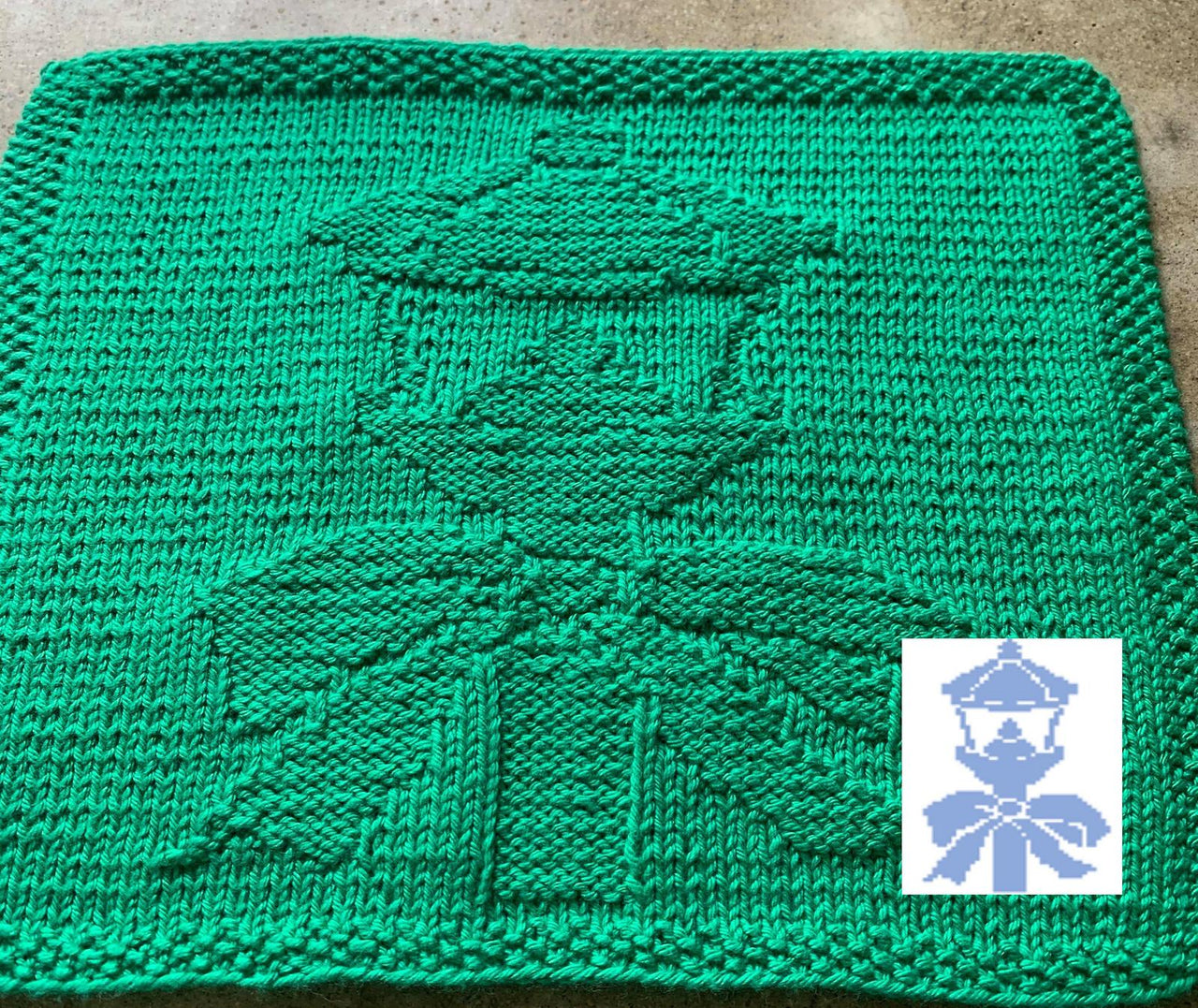 Nr. 592 – Christmas lamp 65 stitches