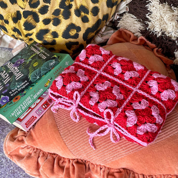 Ribbon Tie Granny Square Book Cover Pattern