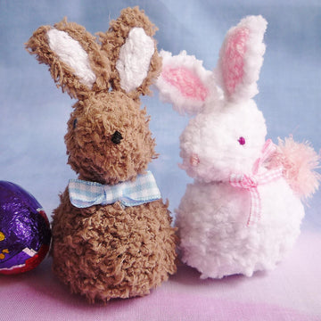 Babs & Bobby EASTER BUNNY Creme egg cover cosy