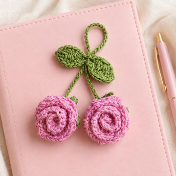 Crochet Flower Keychain & Bag Charm Pattern – PDF + Video Tutorial