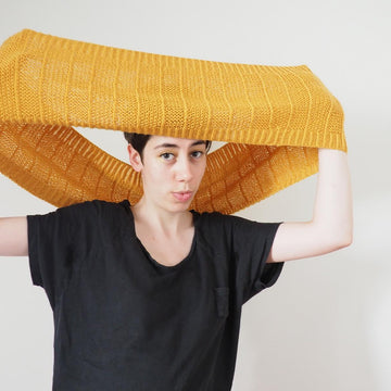 Poios Cowl