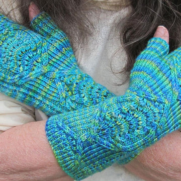 Kando Cabled Fingerless Mitts