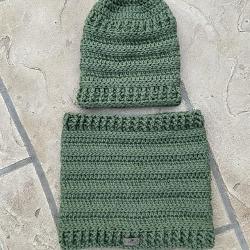 In Between Cowl and Hat Set
