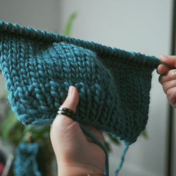 Super Chunky Double Pom-pom Hat
