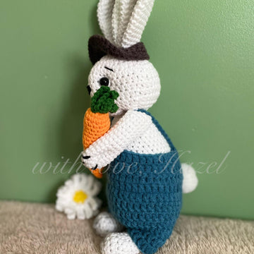 Bunny 'Oakley'