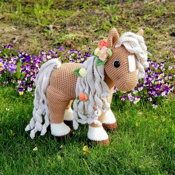 Summer Horse
