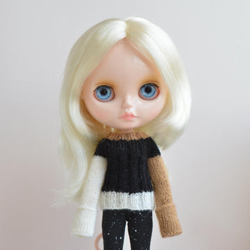 Sweater for doll