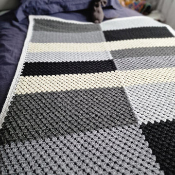 Grannys on the Block Blanket