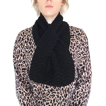 Chunky Keyhole Scarf
