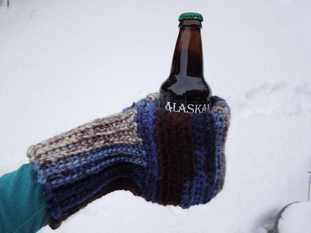 "Knot Knit" Coffee & Drink Mitt