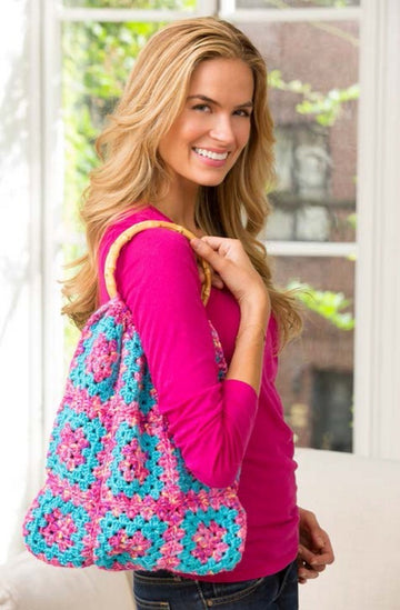 Granny Square Purse in Red Heart Gumdrop and Soft - LW3847