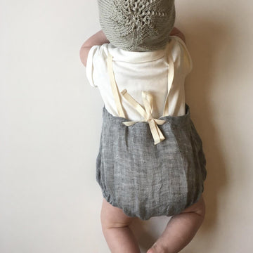 Zig-zag and star baby bonnets