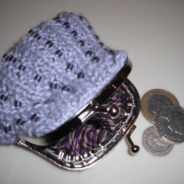 Ribbed and beaded coin purse