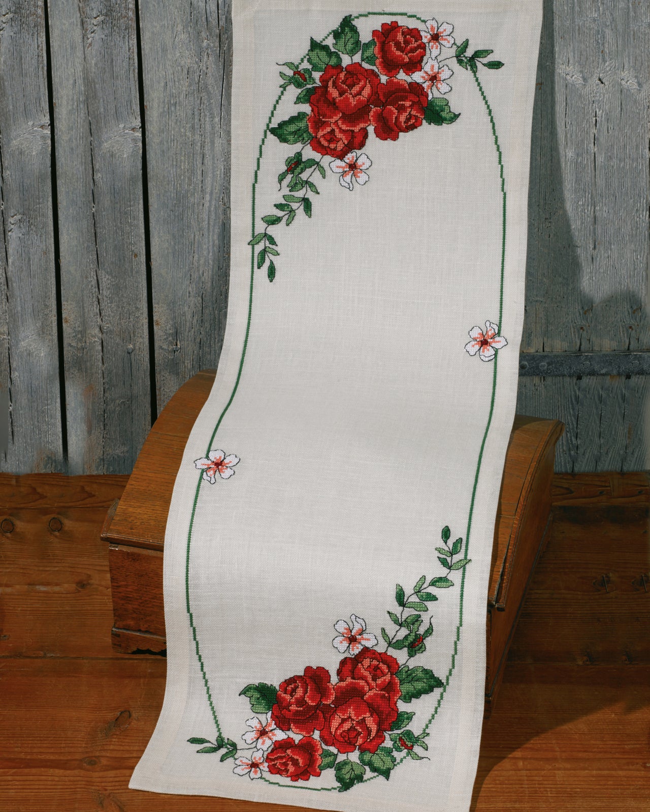 Permin Red Roses Cross Stitch Kit - 32x111cm