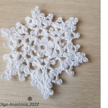 Lace snowflake 12