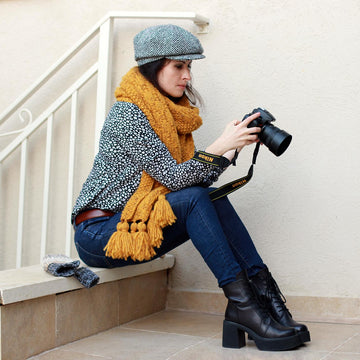 Akureyri textured knit scarf with fringe