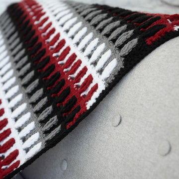 Pebbled Archway Reversible Throw