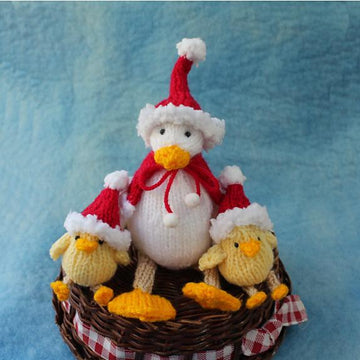 Mummy Duck and Ducklings with Accessories