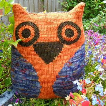 Owly cushion