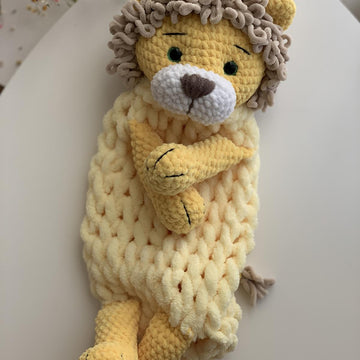 Big lion toy