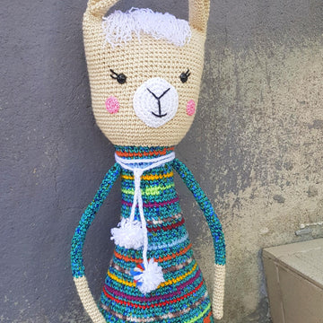 Scrap yarn llama