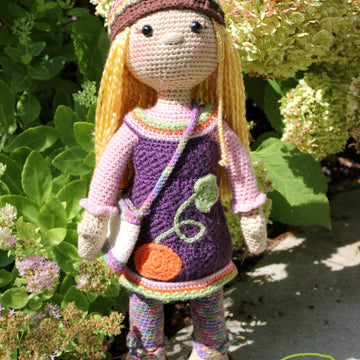 Crochet Doll Pattern, Amigurumi doll pattern, Large doll, 21"/53cm, Gabi