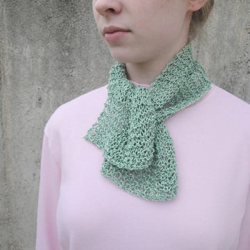 Captivating Scarflette