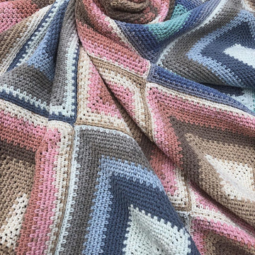 Around the Bend Throw