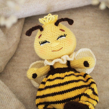 Bee toy