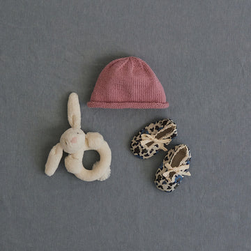 Easy Baby Beanie - Hat Knitting Pattern for Babies in Debbie Bliss Baby Cashmerino