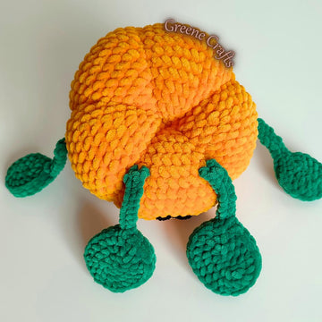 Mr. Tendrils, the Pumpkin / Gehäkelte Kürbisfigur